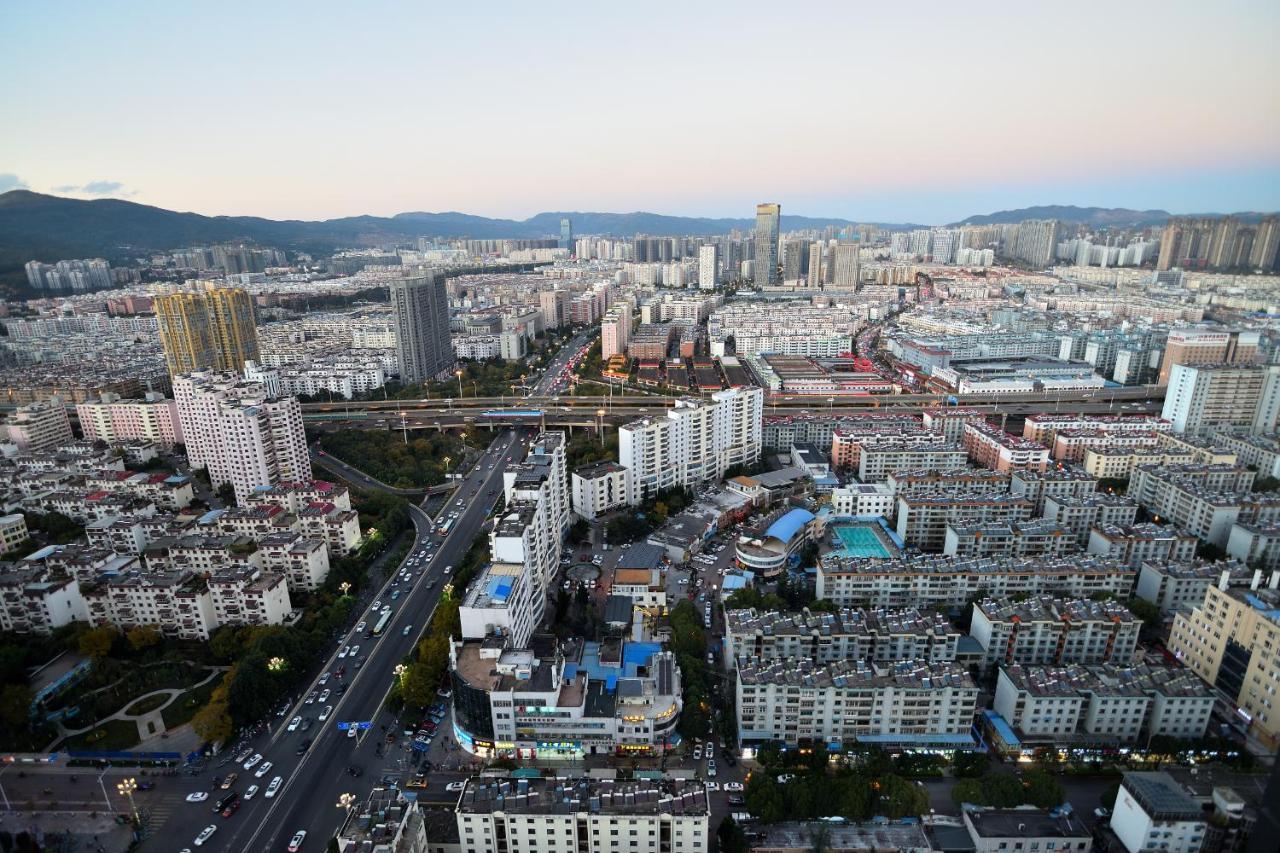 Kunming Hotel High Sky View Apartment Экстерьер фото